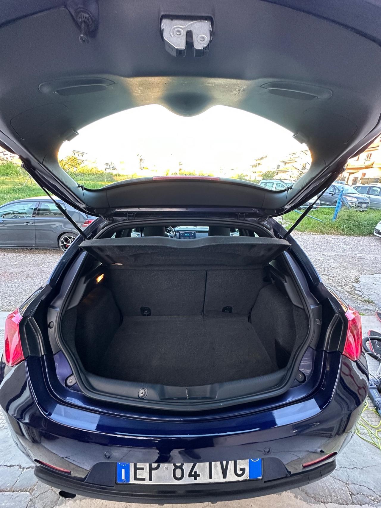 Alfa Romeo Giulietta 1.6 JTDm-2 105 CV Exclusive