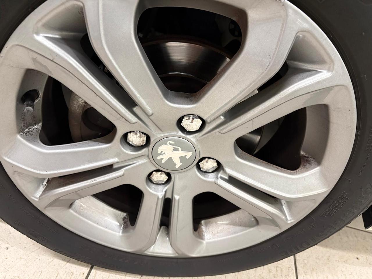 Peugeot 208 ALLURE 1.6 e-HDi 92 CV 5 porte