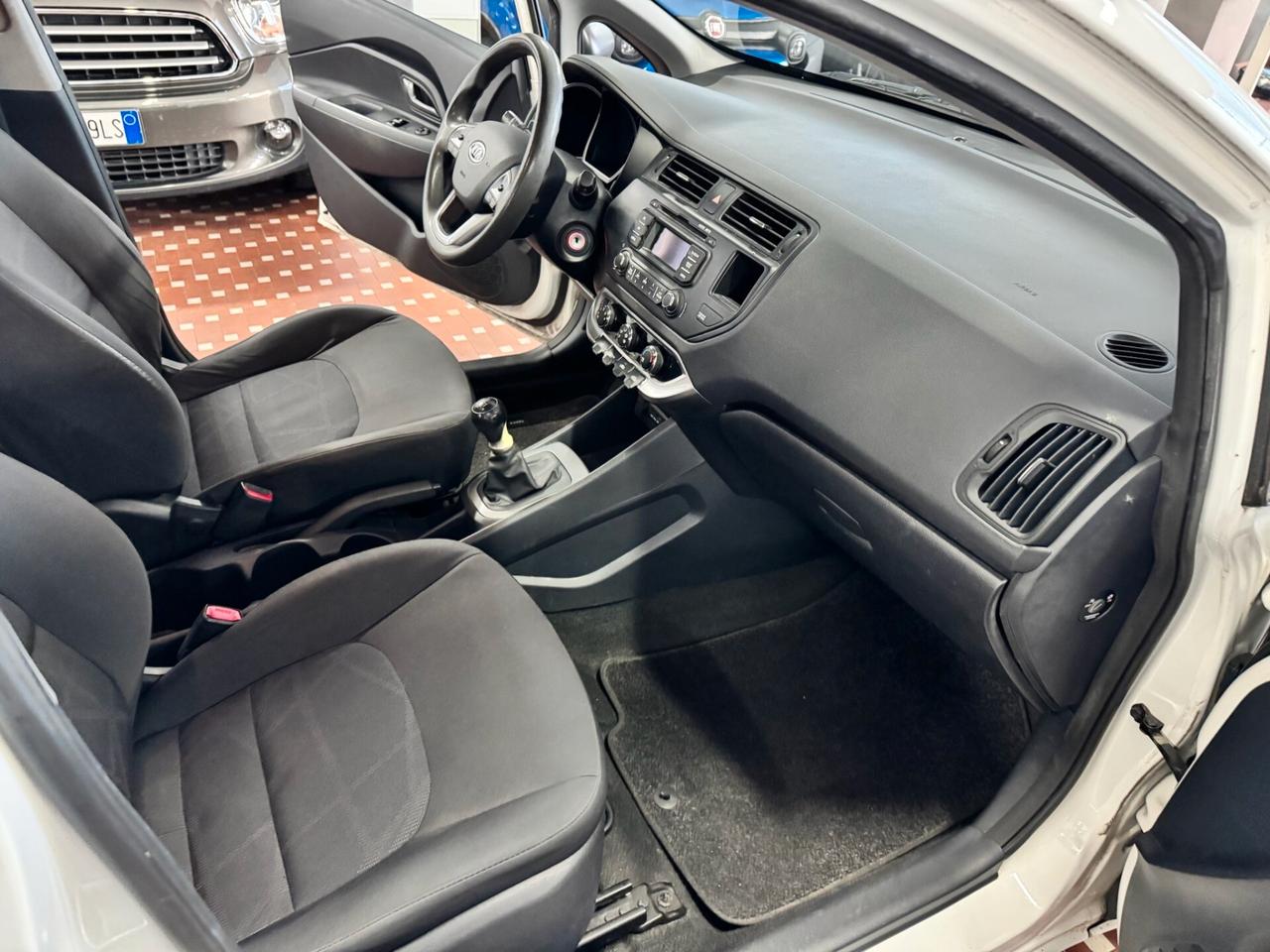 Kia Rio 1.2 CVVT 5p. EX - UNICO PROPRIETARIO