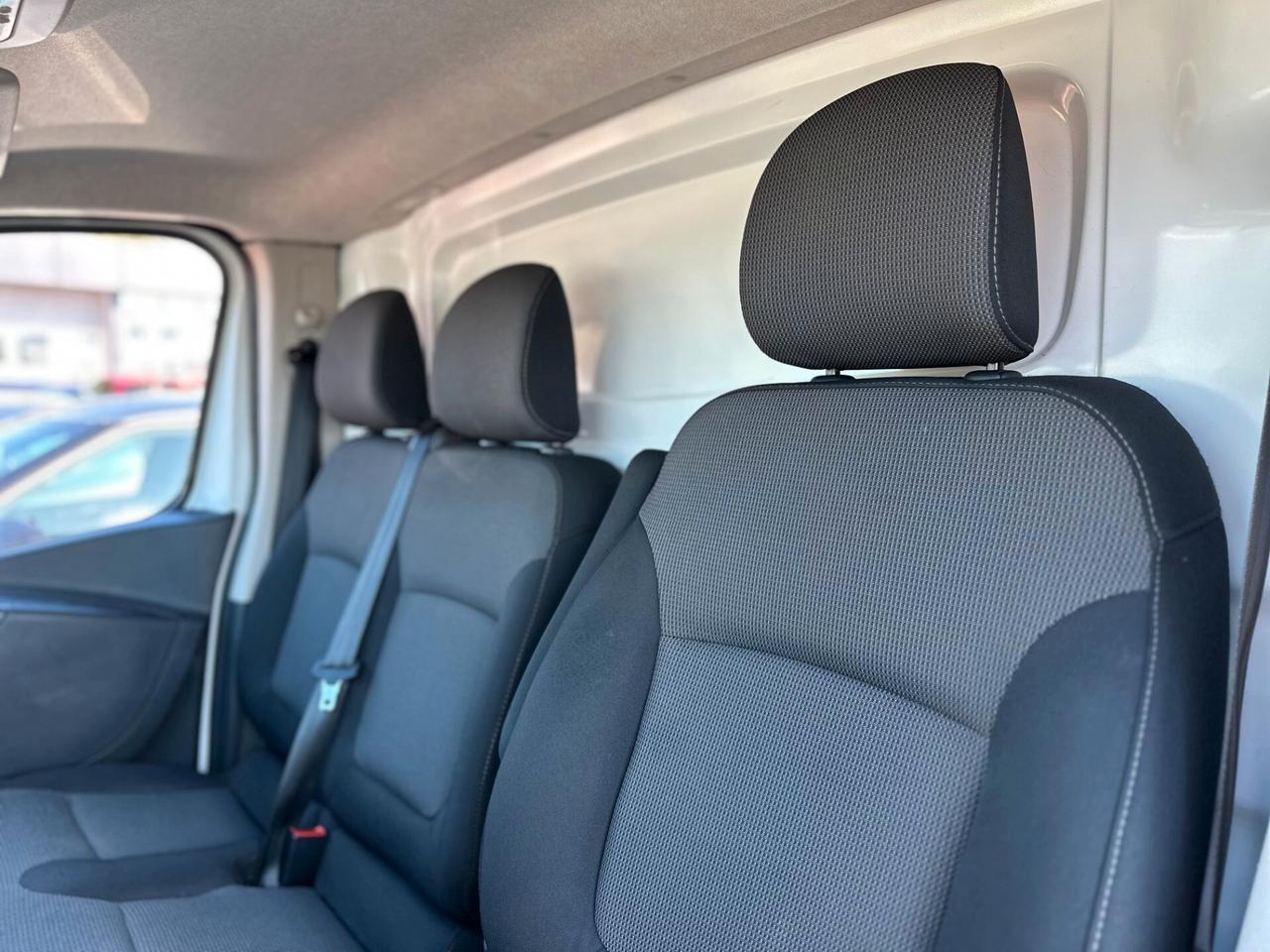 Renault Trafic RENAULT TRAFIC