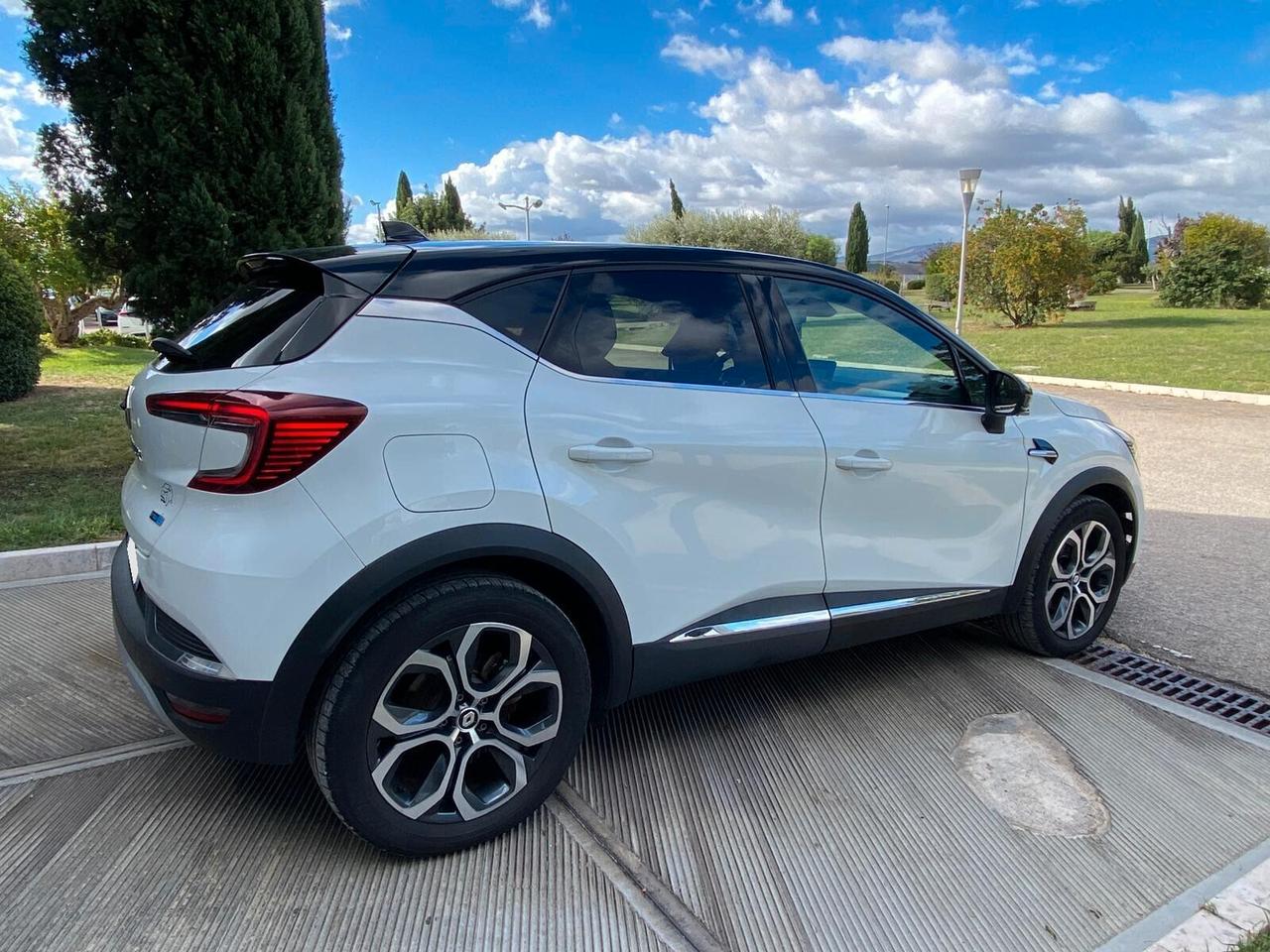 Renault Captur Plug-in Hybrid E-Tech 160 CV Intens AUTOCARRO N1