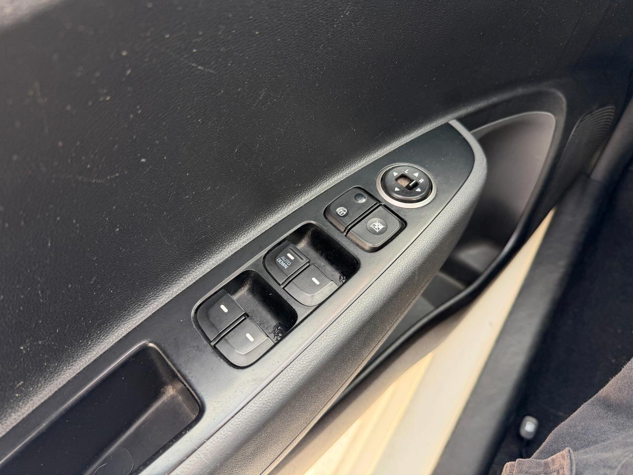 HYUNDAI ì10 ANNO 2017 1.0 BENZINA 66 CV