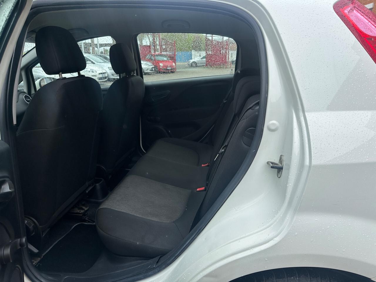 Fiat Punto 1.2 8V 5 porte Lounge gancio traino