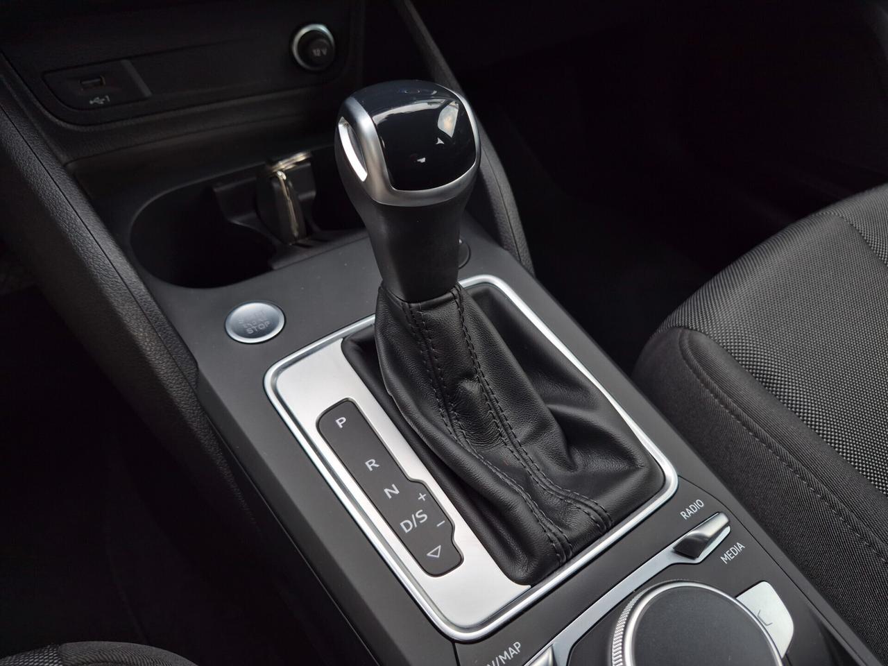 Audi Q2 35 TFSI S-TRONIC MATRIX APPLE CAR PLAY/ANDROID AUTO RETROCAMERA ACC RICARIA WIRELESS VIRTUAL COCKPIT