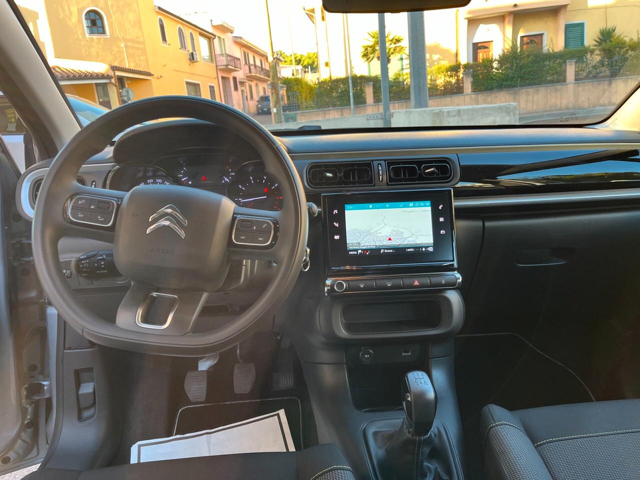 Citroen C3 PureTech 83 S&S Plus*Carplay+Navi