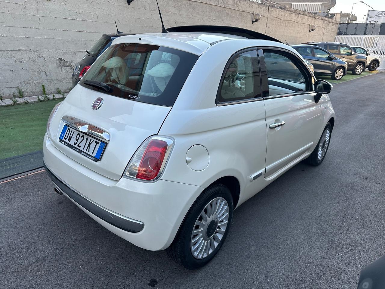 Fiat 500 1.2benz. “TETTO APRIBILE” Km80.000- 2009