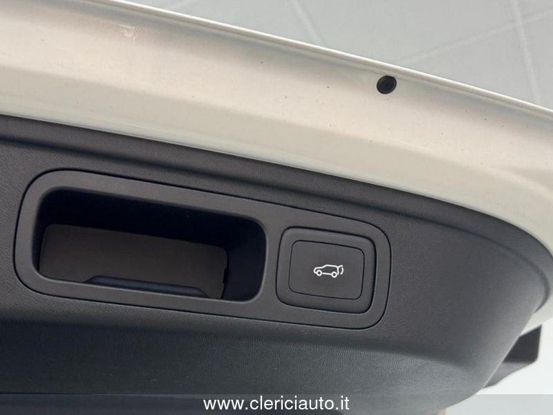 MG EHS Plug-in Hybrid Luxury