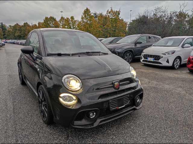 Abarth 695 - 695 1.4 t-jet 180cv auto