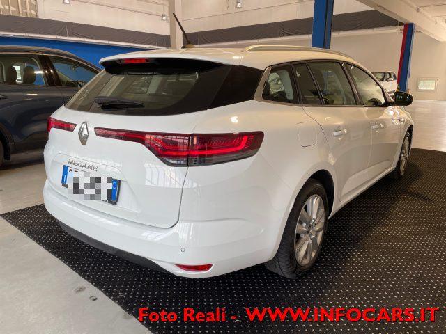 RENAULT Megane Sporter Blue dCi 115 CV Business AUTOCARRO N1