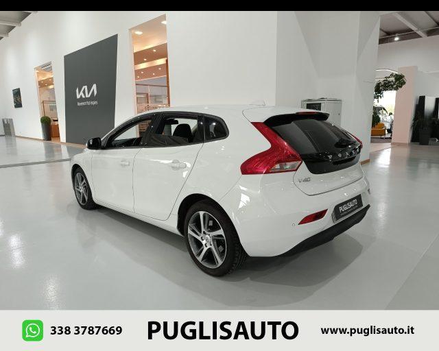 VOLVO V40 D2 Kinetic