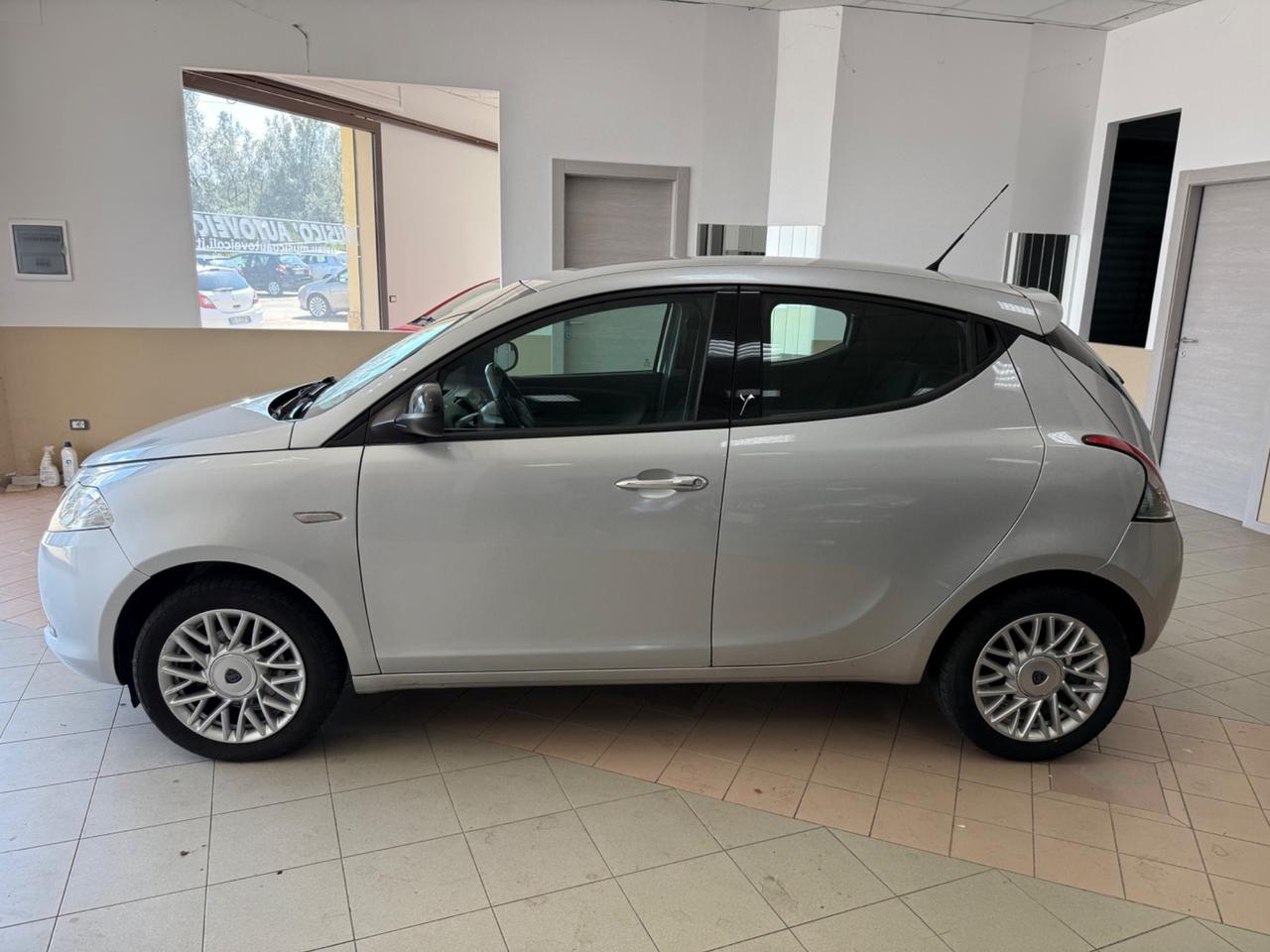 Lancia Ypsilon 1.3 MJT 16V 95 CV 5 porte S&S Platinum