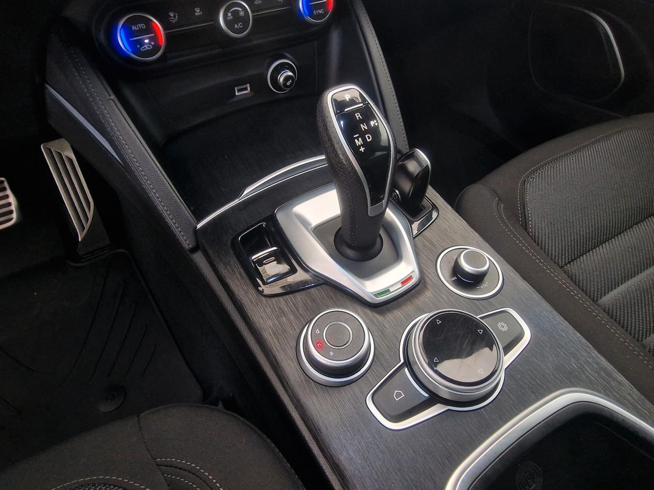 Alfa Romeo Stelvio 190cv Q4 2022