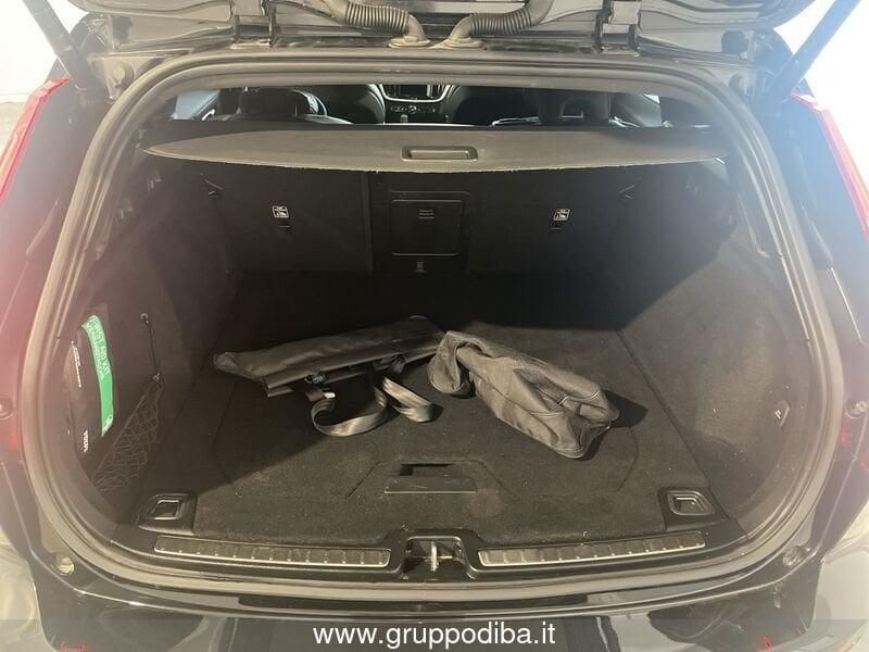 Volvo V60 II 2019 Diesel 2.0 b4 R-Design auto