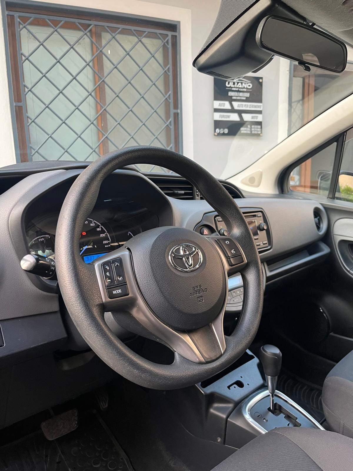 Toyota Yaris 1.5 hybrid/benzina 73cv Cool automatica