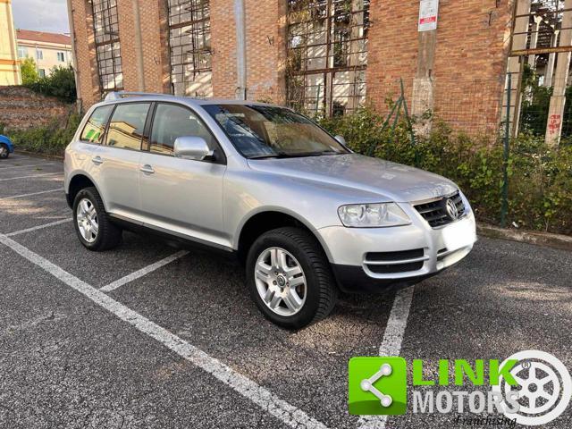 VOLKSWAGEN Touareg 3.2 V6 tiptronic