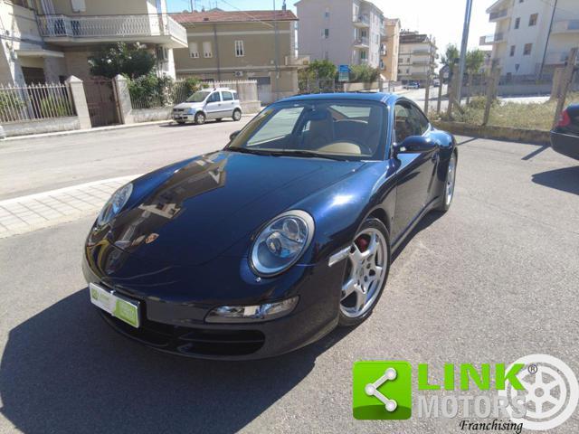 PORSCHE 911 Carrera 4S Coupé