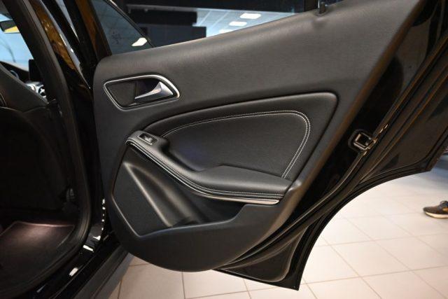 MERCEDES-BENZ GLA 180 SPORT AUTO NAVI TEL CAM 18"CRUISE PELLE/TESS.FULL!