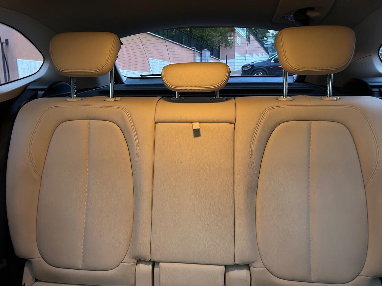 Bmw X1 sDrive18d xLine Strafull !!!