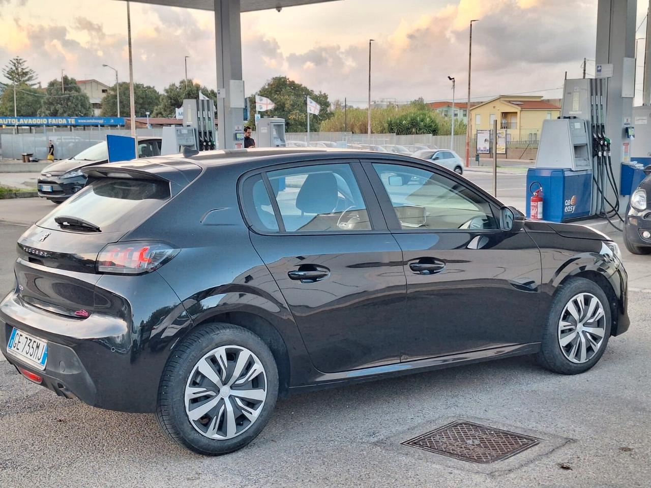 Peugeot 208 PureTech 100 Stop&Start 5 porte Allure