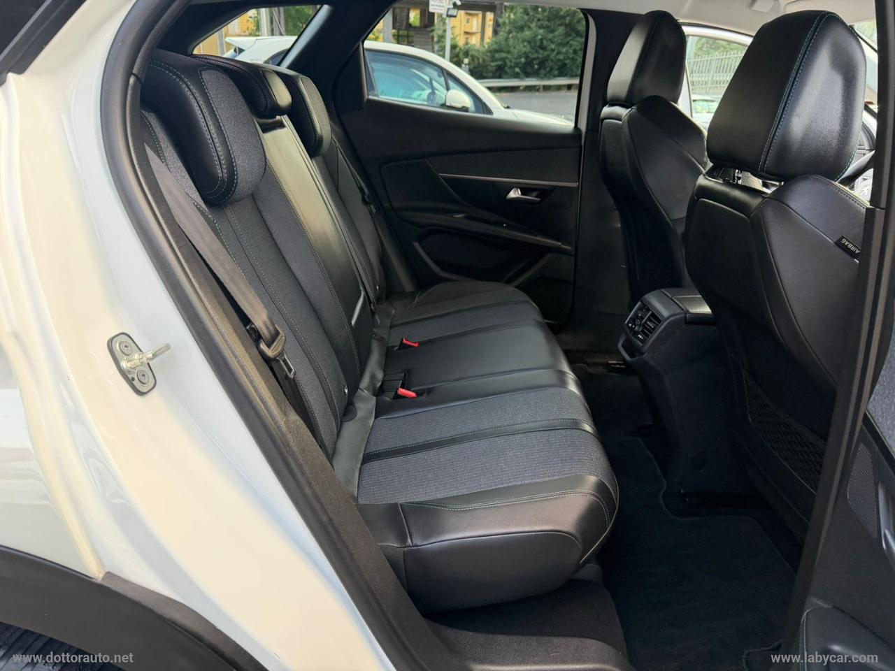 PEUGEOT 3008 BlueHDi 130 S&S Allure Pack