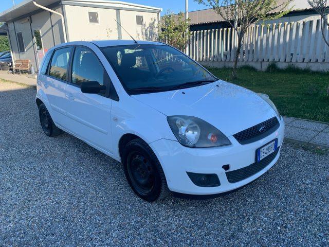 FORD Fiesta 1.2 16V 5p. Ghia