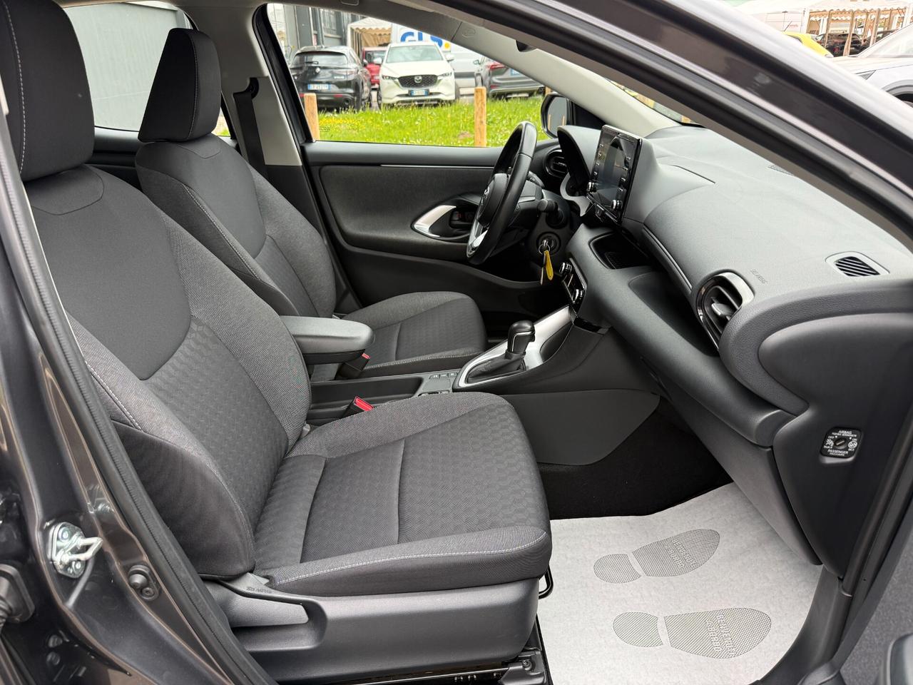 Toyota Yaris 1.5 Hybrid 5 porte Trend
