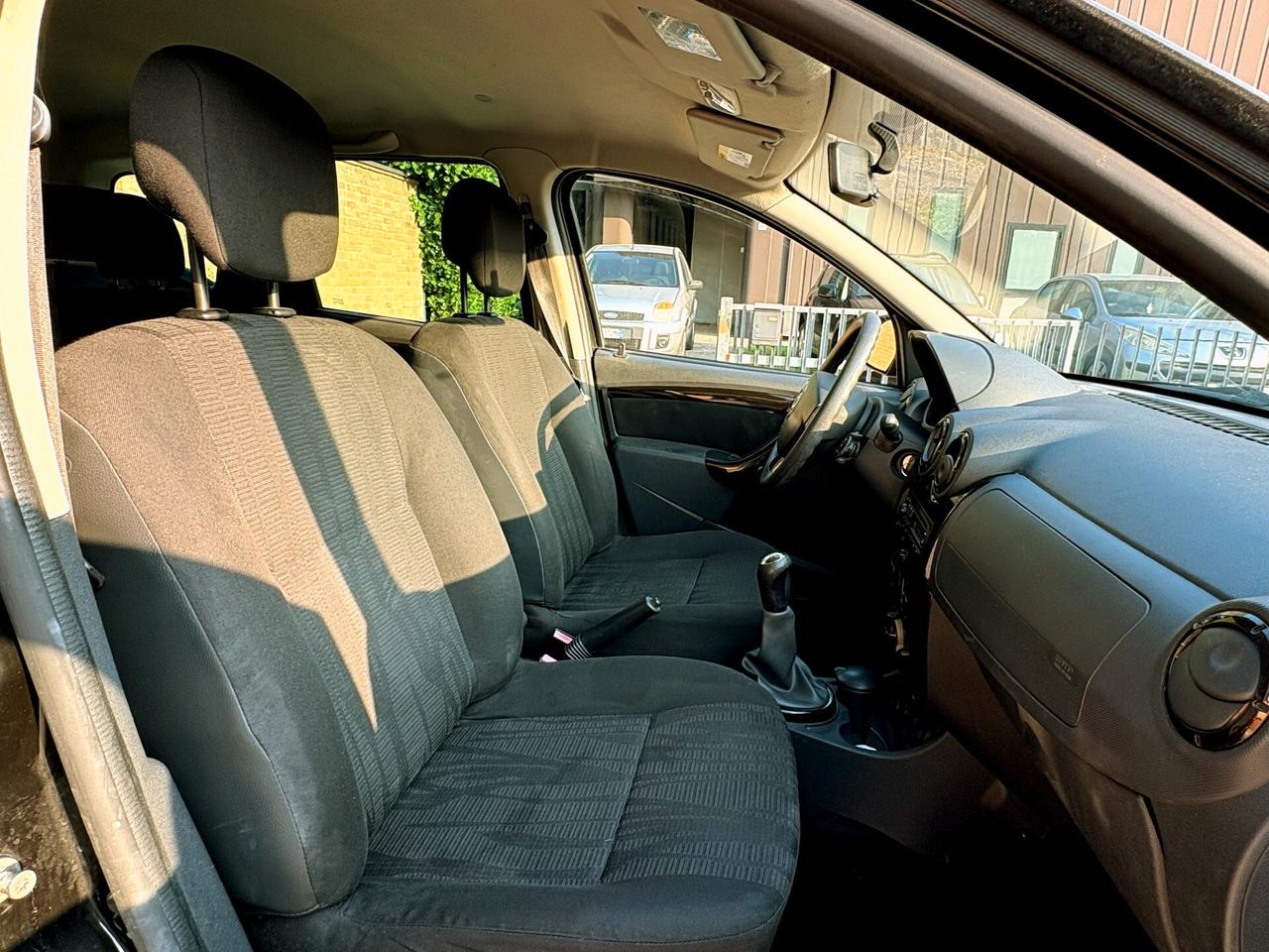 DACIA DUSTER 1.6 benz.-88000km REALI-2012