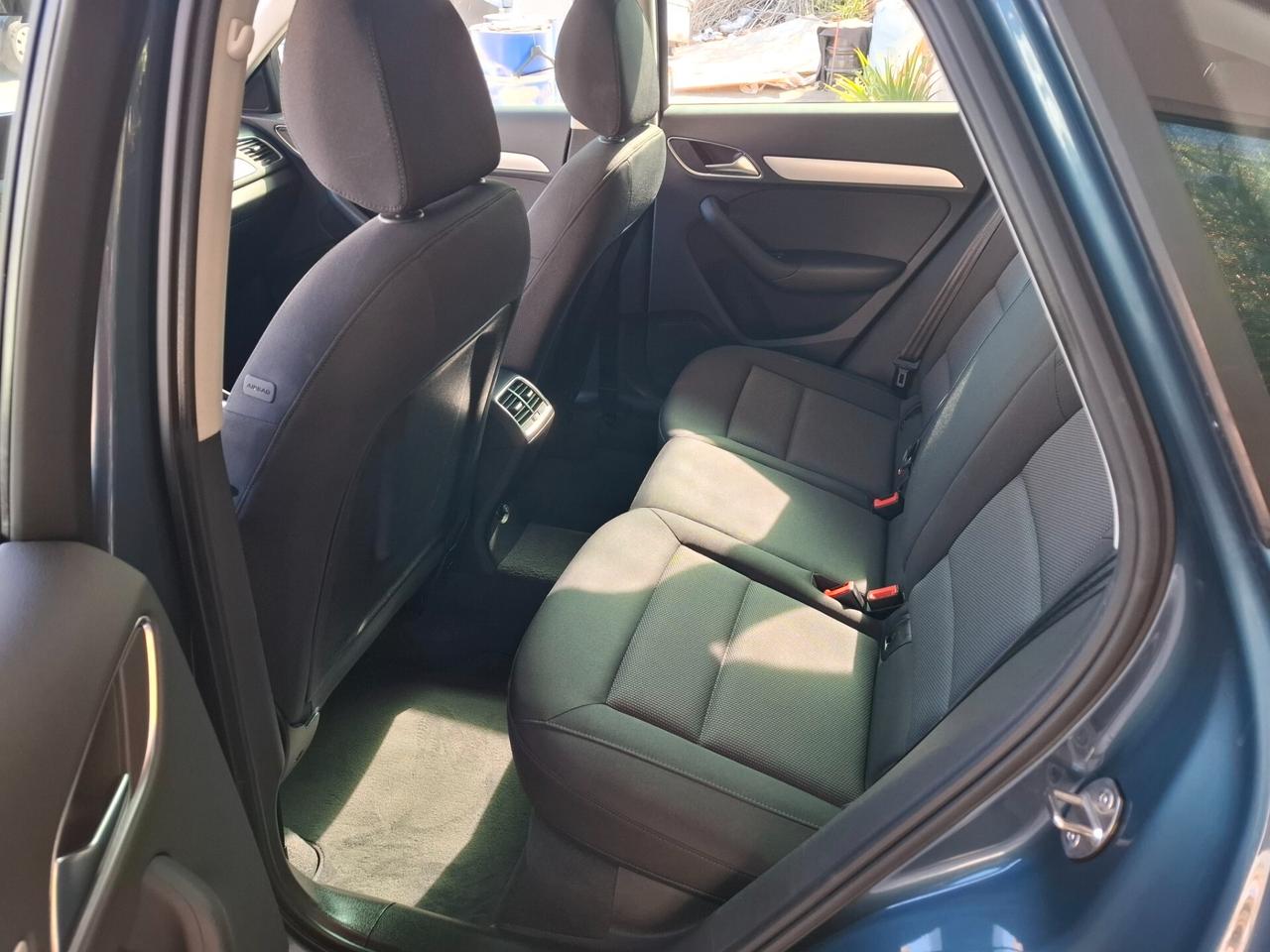 Audi Q3 2.0 TDI 120 CV Business anni 2016