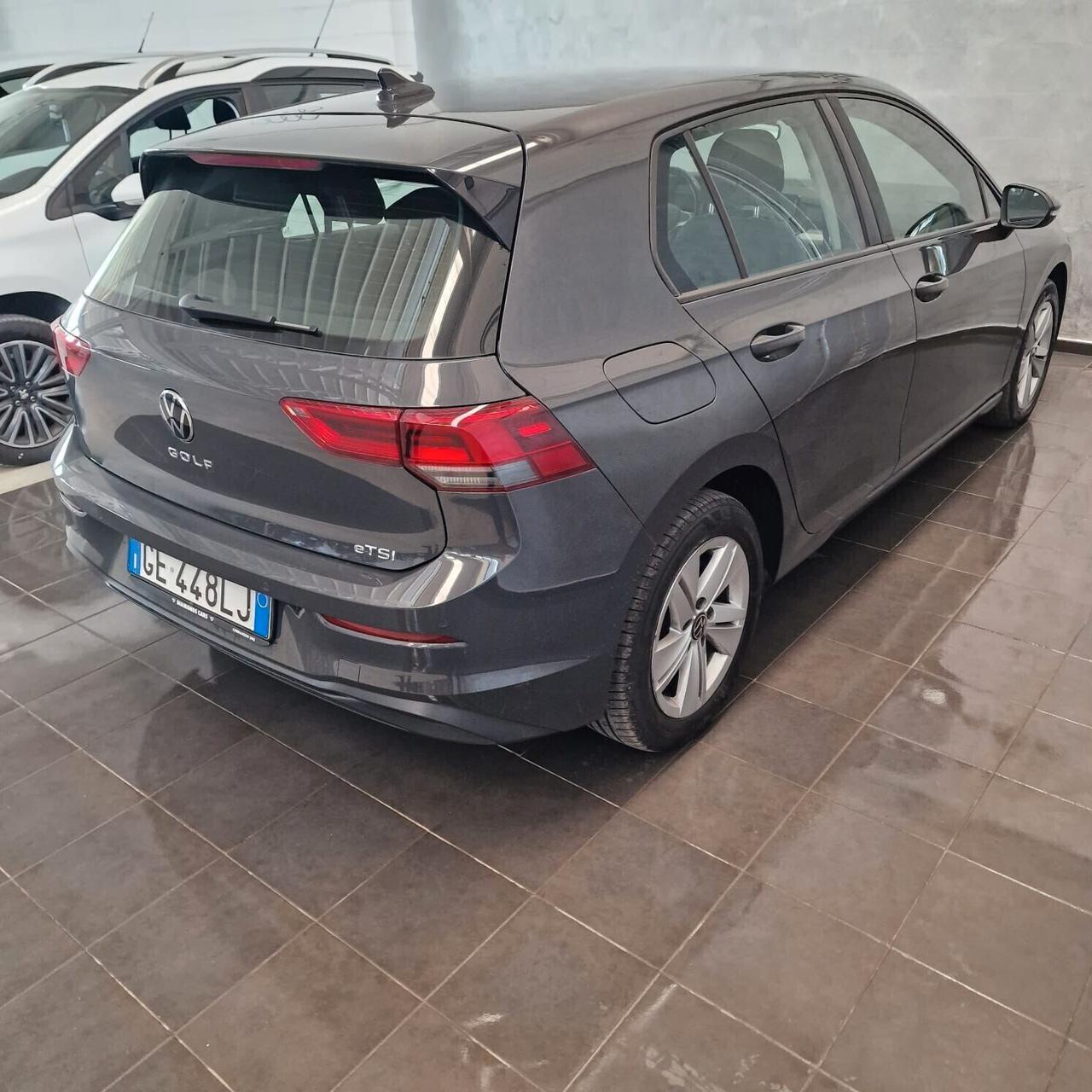 Volkswagen Golf 1.0 eTSI EVO DSG Life