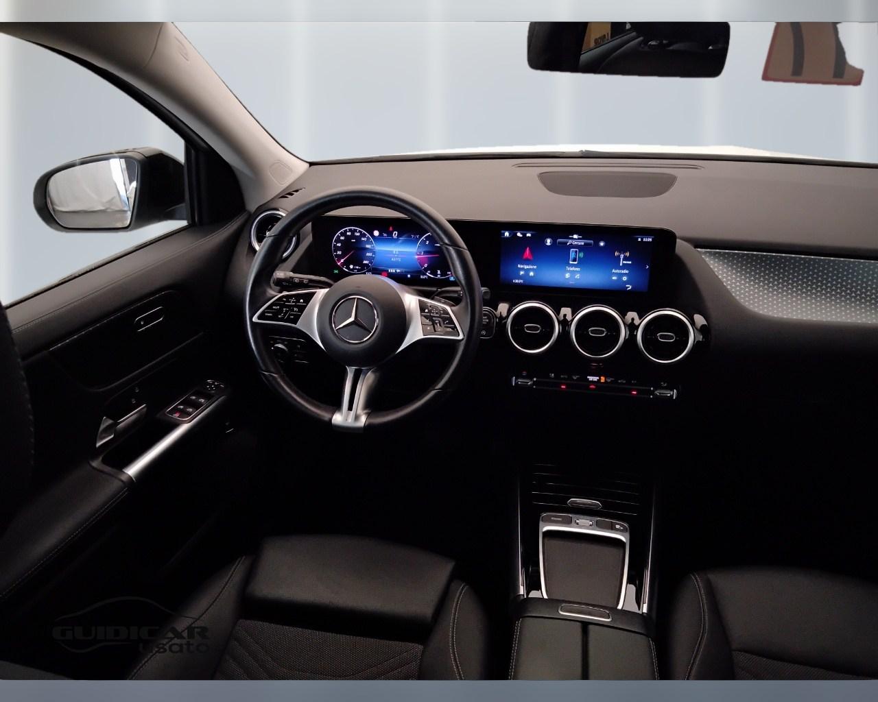 Mercedes-Benz GLA-H247 2023 - GLA 180 d Progressive Advanced auto