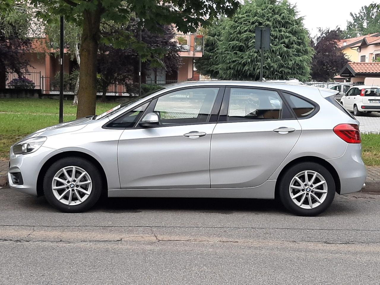 Bmw 216 218d Active Tourer LuxuryKM 110 MILA a 12.999 Eu