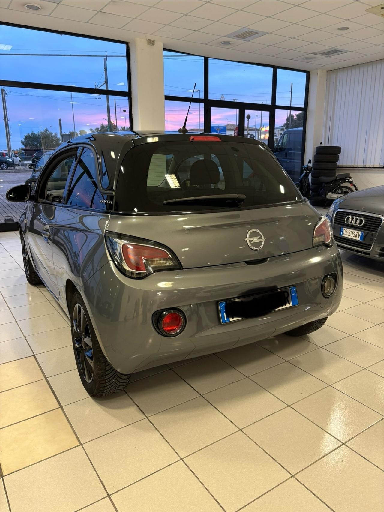 Opel Adam 1.4 87 CV GPL Tech Jam