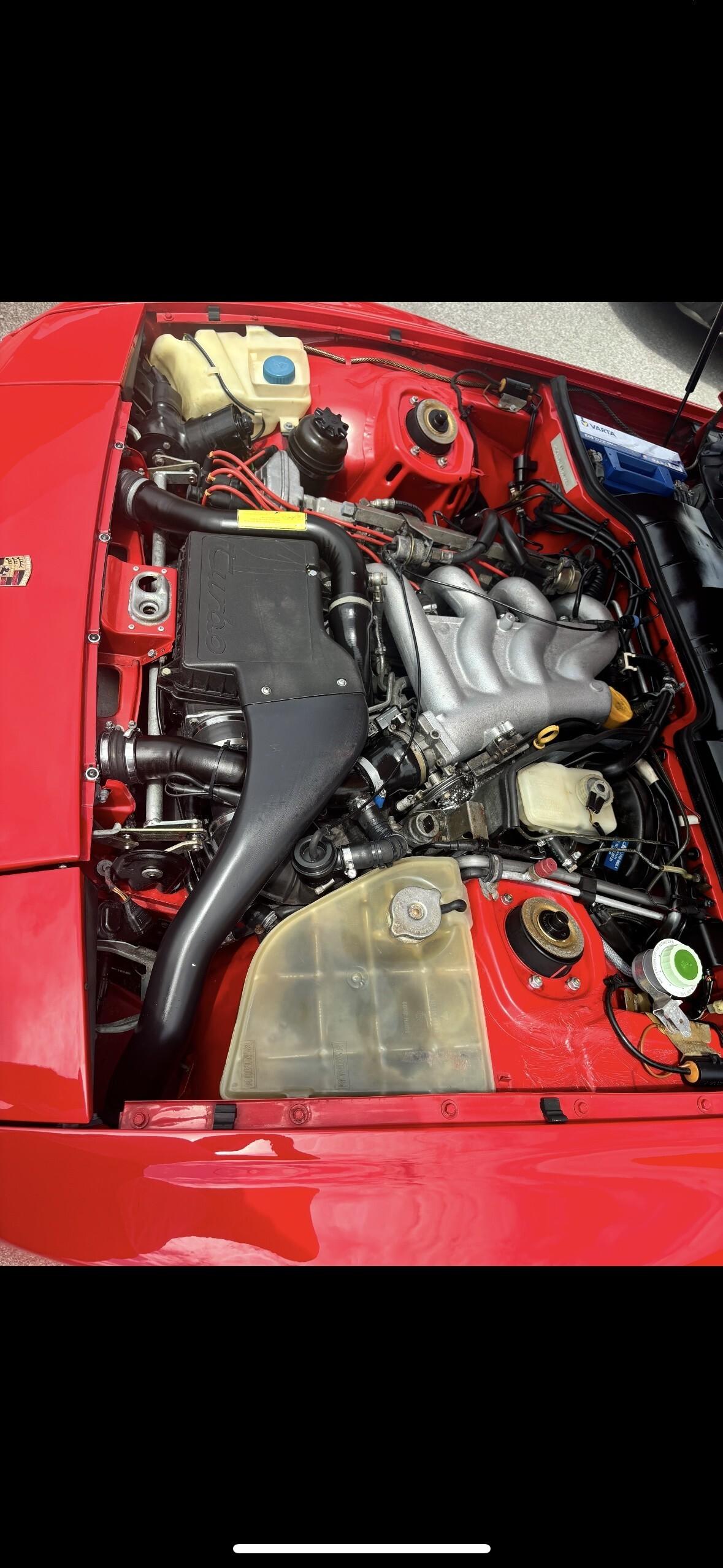 Porsche 944 Turbo S