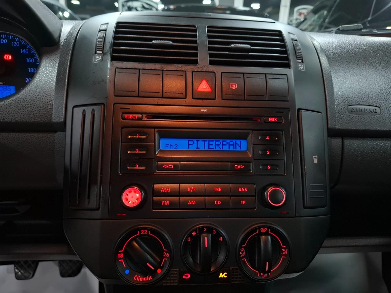 Volkswagen Polo 1.4 TDI 3 porte Sportline NEOPATENTATI