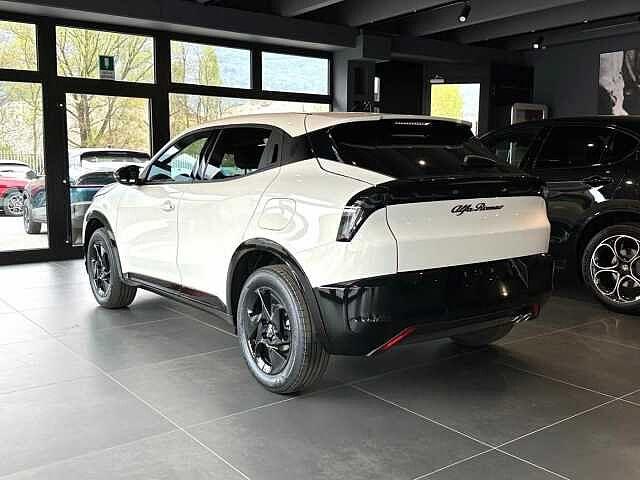 Alfa Romeo Junior 1.2 136 CV Hybrid eDCT6 KM ZERO