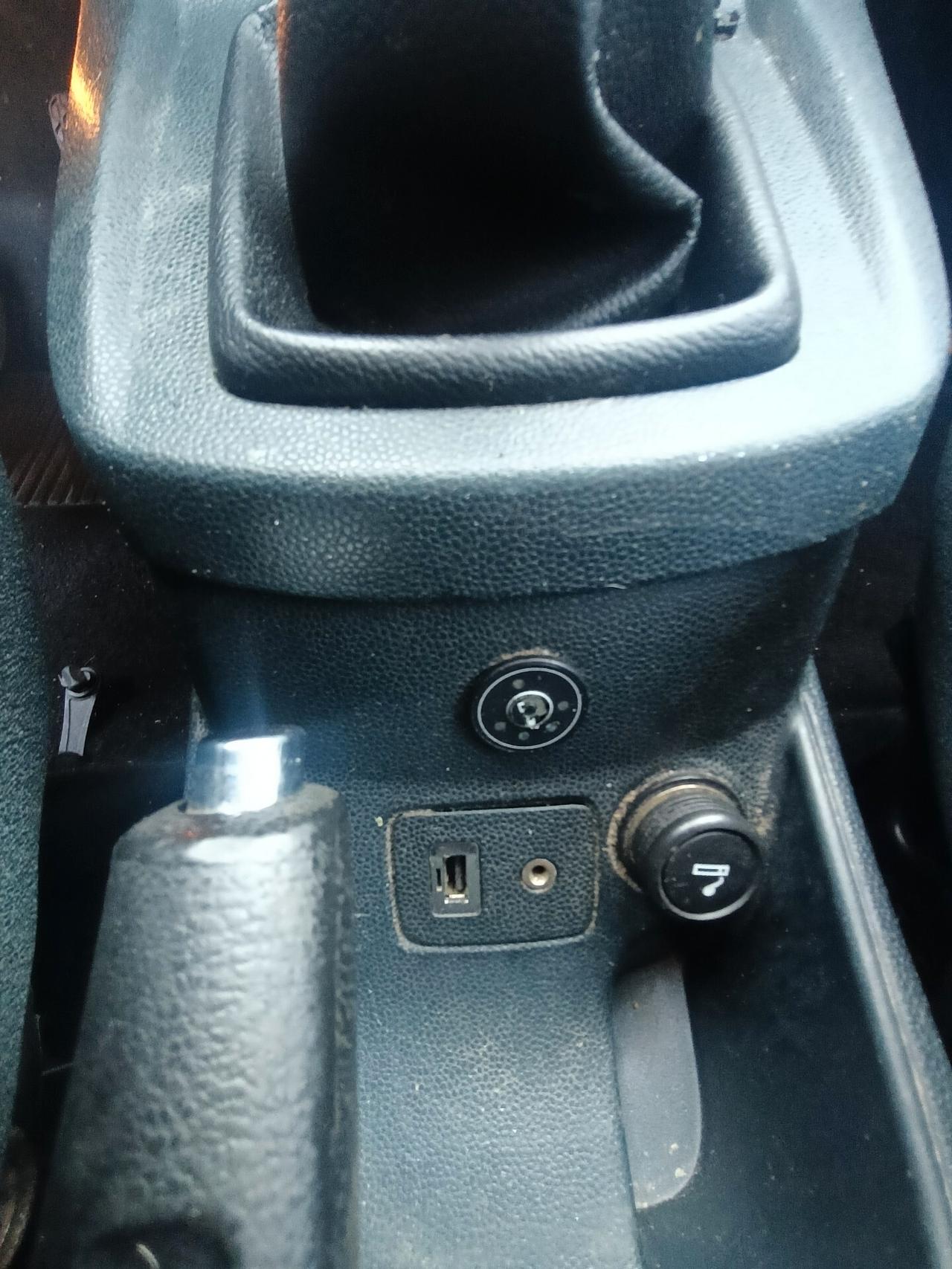 Ford Fiesta 1.4. 3 porte Titanium