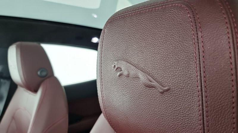 Jaguar E-Pace 2.0D I4 204 CV AWD Auto R-Dynamic S