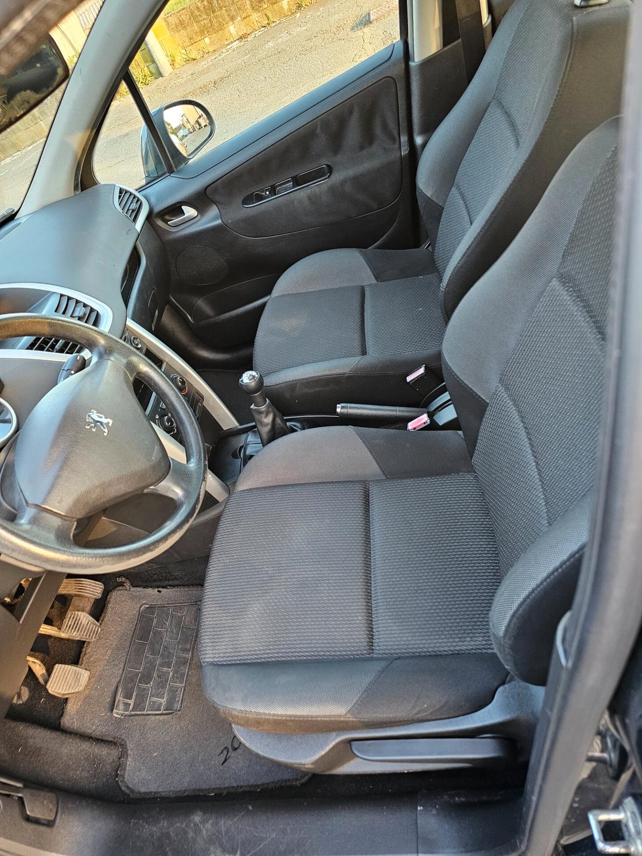 Peugeot 207 1.4 HDi 70CV 5p. Energie