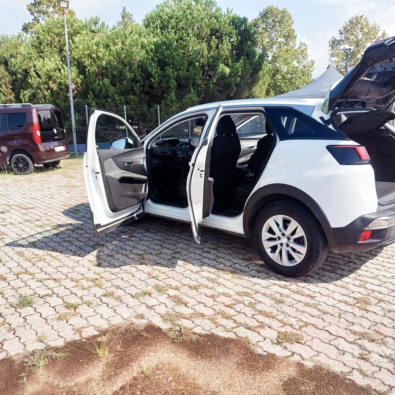 Peugeot 3008 BlueHDi 130 S&S Allure