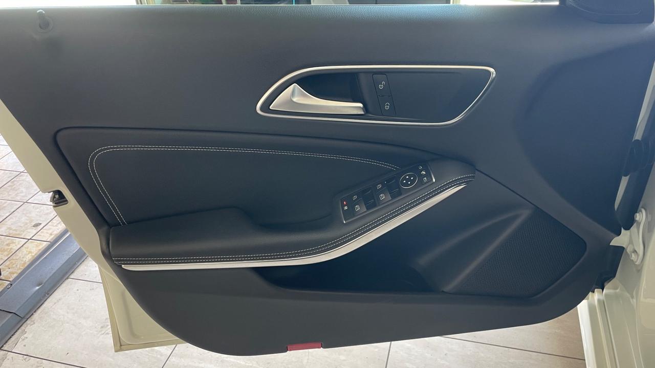 Mercedes-benz A 180 d Premium