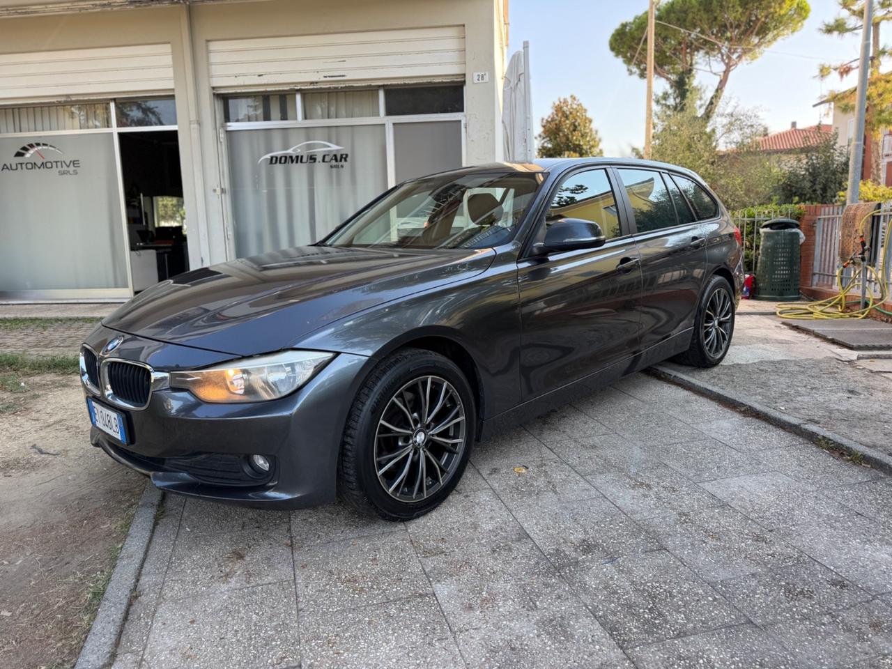 Bmw 320d Touring Business Advantage automatica
