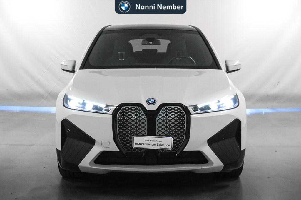 BMW iX 40 pacchetto sportivo xDrive