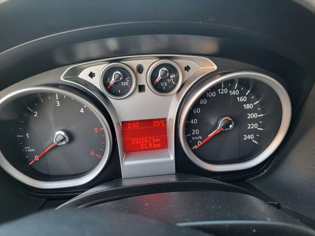 Ford C-Max 1.6 TDCi 90 CV - RETROCAMERA / SENSORI DI PARCHEGGIO