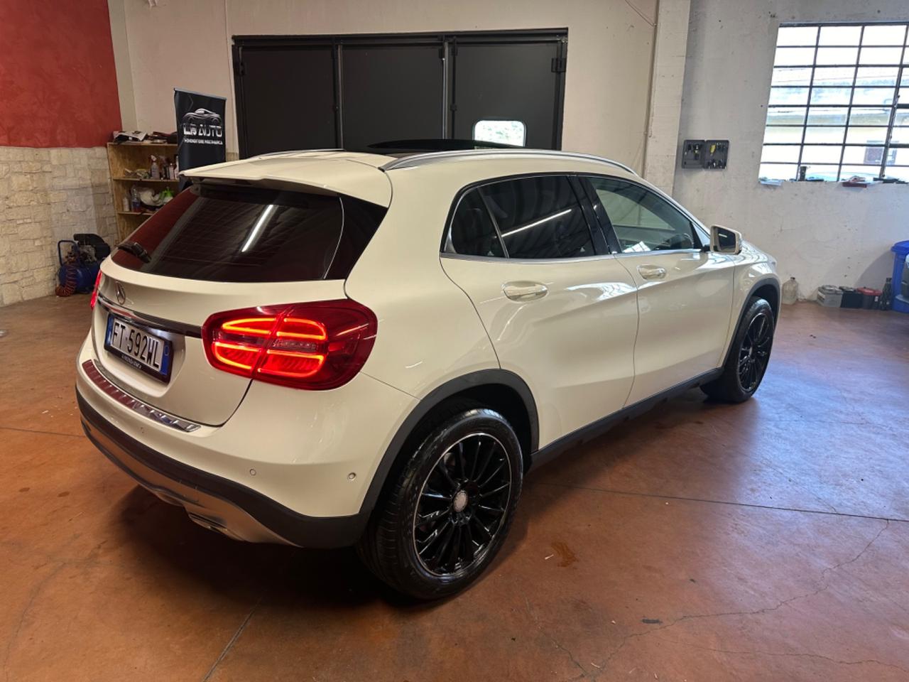 Mercedes-benz GLA 220 d Automatic 4Matic Premium