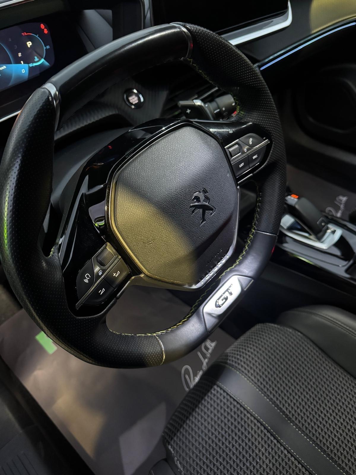 Peugeot 2008 BlueHDi 130 S&S EAT8 GT Pack