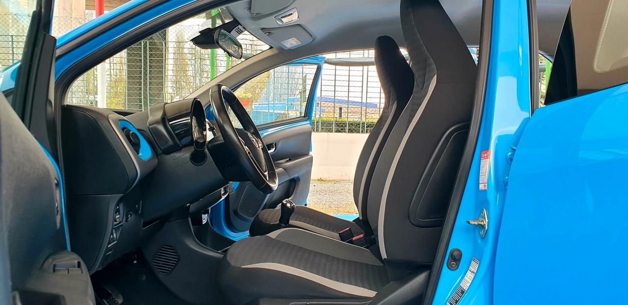 TOYOTA AYGO 1.0 BENZINA ANNO 2019 OK NEOPATENTATI E/6