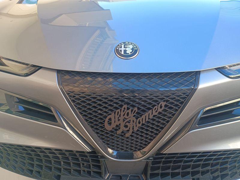 ALFA ROMEO Junior 1.2 ibrida 145cv edct6