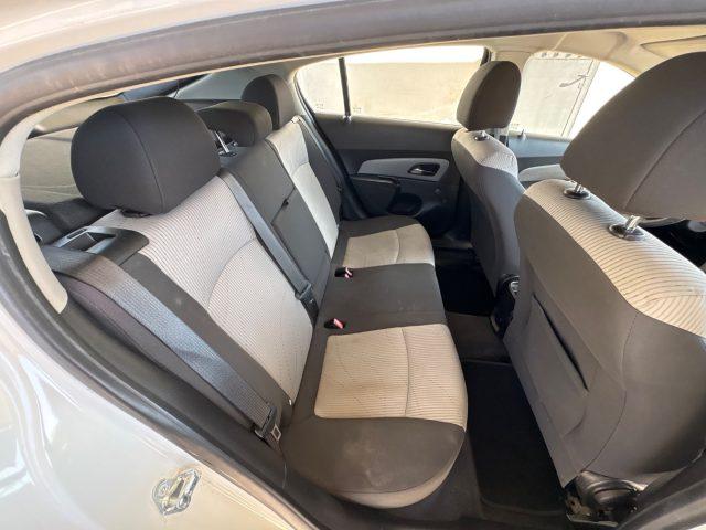 CHEVROLET Cruze 1.6 5 porte LT EURO 5 OK NEOPATENTATI
