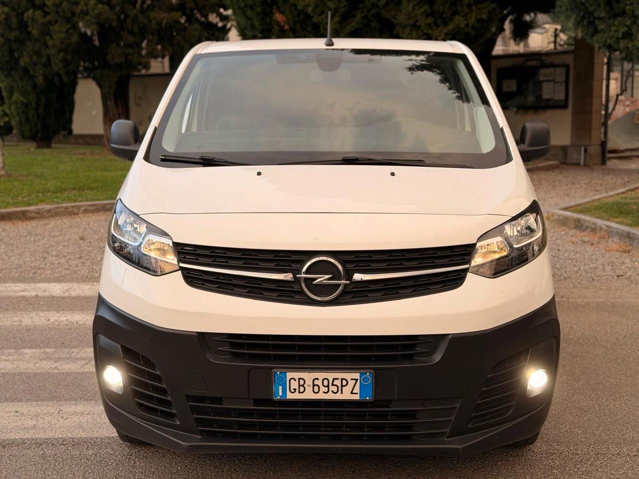 Opel Vivaro 2.2 Diesel 150CV S&S AT8 PL-TN M Furgone