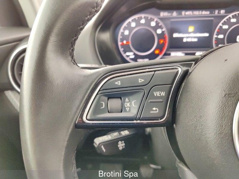Audi Q2 30 TFSI Business